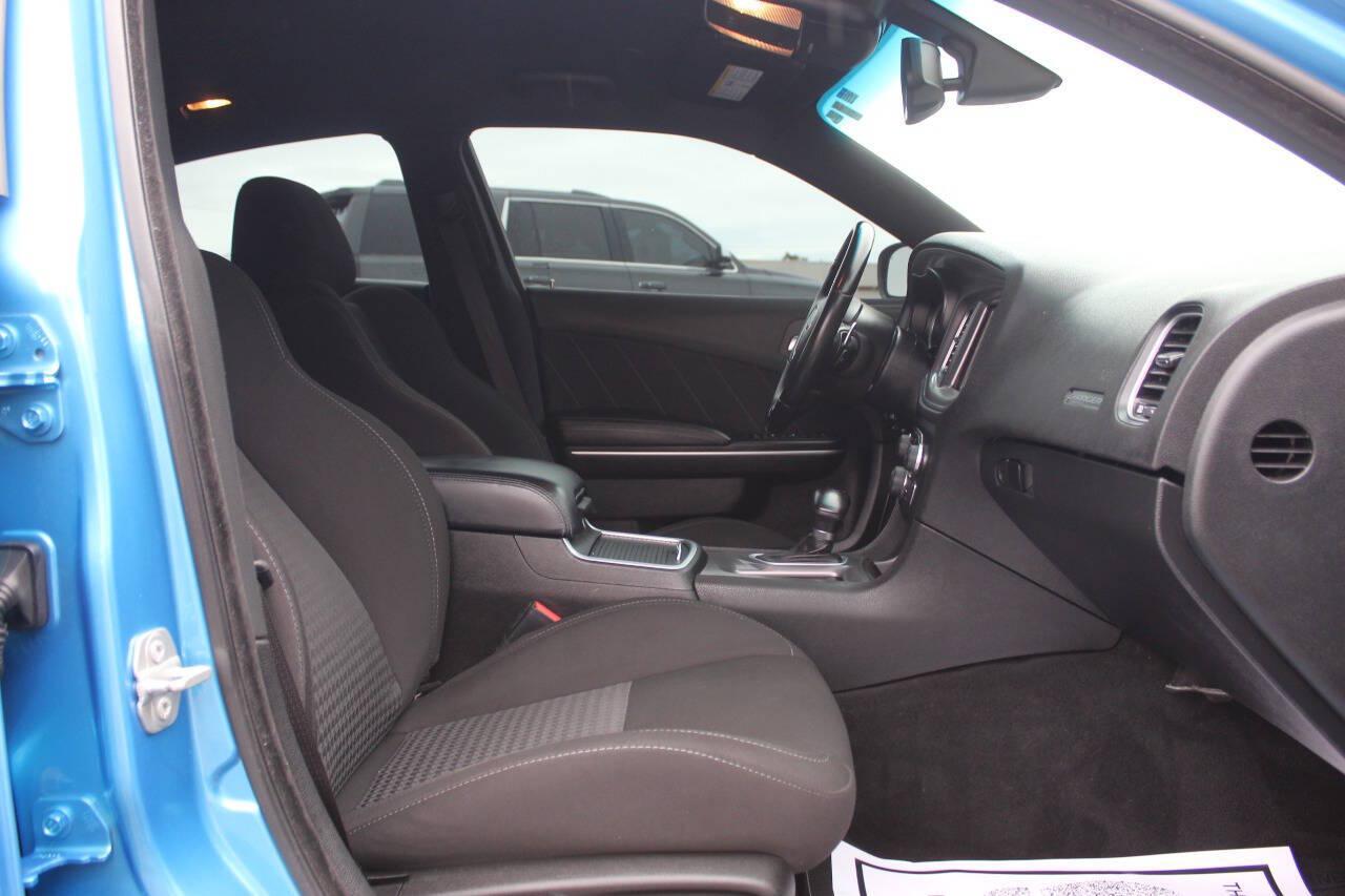 2023 Blue Dodge Charger R/T (2C3CDXCT4PH) with an HEMI 5.7L V8 370hp 395ft. lbs. 5.7L V8 engine, Automatic 8-Speed transmission, located at 4301 NW 39th , Oklahoma City, OK, 73112, (405) 949-5600, 35.512135, -97.598671 - Hablamos espanol. SPEND SMART --- BUY FROM SUPER SPORTS. ALL PRICES, DOWN PAYMENTS, PAYMENTS, AND FINANCE TERMS ARE NEGOTIABLE AT THE TIME OF APPROVAL. WE WILL WORK WITH YOU TO FIT YOUR BUDGET. WE WILL EVEN LOWER AND ADJUST THE NUMBERS TO HELP MAKE THE VEHICLE MORE AFFORDABLE FOR YOU.- Photo#9