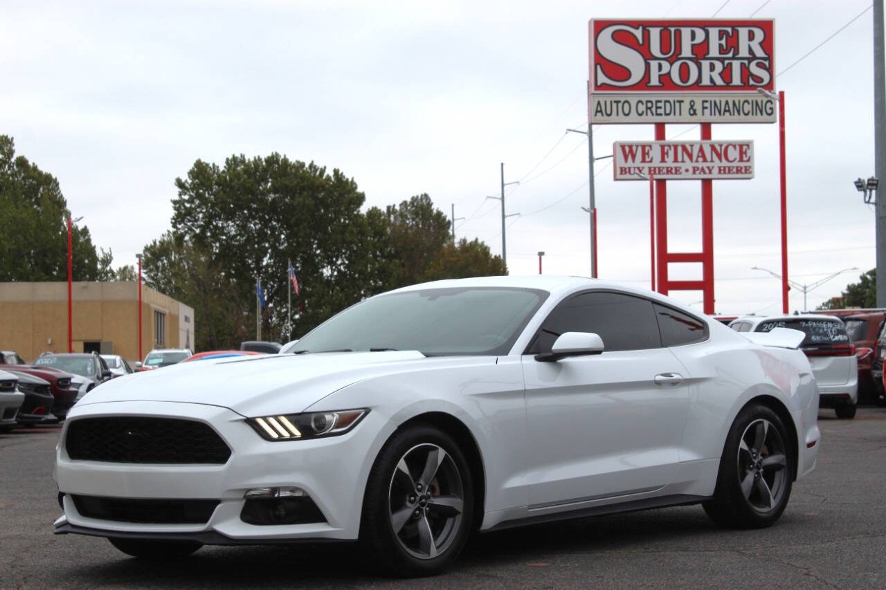 2015 White Ford Mustang V6 Coupe (1FA6P8AM1F5) with an 3.7L V6 3.7L V6 engine, Automatic 6-Speed transmission, located at 4301 NW 39th , Oklahoma City, OK, 73112, (405) 949-5600, 35.512135, -97.598671 - SPEND SMART --- BUY FROM SUPER SPORTS. ALL PRICES, DOWN PAYMENTS, PAYMENTS, AND FINANCE TERMS ARE NEGOTIABLE AT THE TIME OF APPROVAL. WE WILL WORK WITH YOU TO FIT YOUR BUDGET. WE WILL EVEN LOWER AND ADJUST THE NUMBERS TO HELP MAKE THE VEHICLE MORE AFFORDABLE FOR YOU. Our financing progra- Photo#6