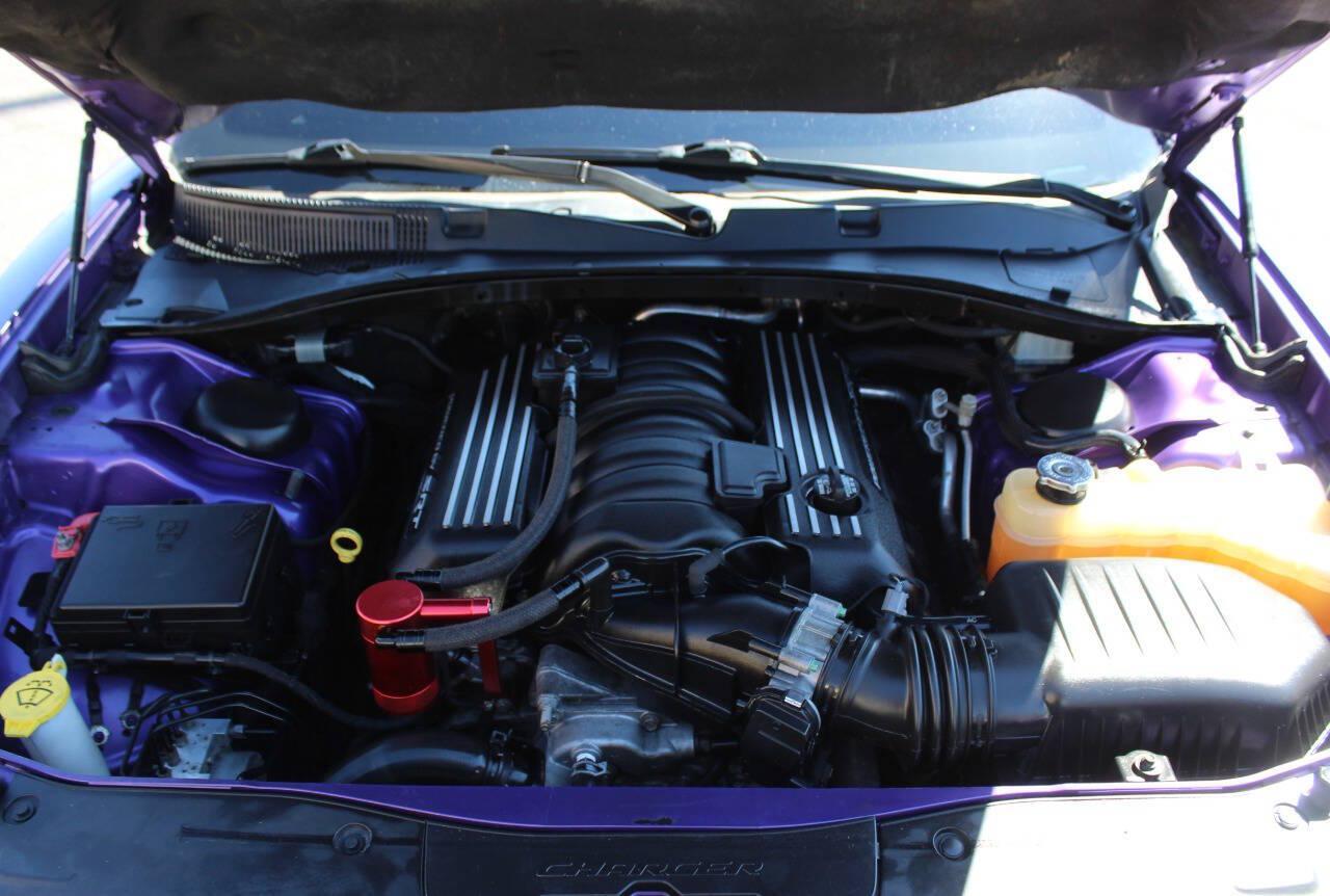 2019 Purple Dodge Charger R/T 392 (2C3CDXGJ2KH) with an HEMI 6.4L V8 485hp 475ft. lbs. 6.4L V8 engine, Automatic 8-Speed transmission, located at 4301 NW 39th , Oklahoma City, OK, 73112, (405) 949-5600, 35.512135, -97.598671 - SPEND SMART --- BUY FROM SUPER SPORTS. ALL PRICES, DOWN PAYMENTS, PAYMENTS, AND FINANCE TERMS ARE NEGOTIABLE AT THE TIME OF APPROVAL. WE WILL WORK WITH YOU TO FIT YOUR BUDGET. WE WILL EVEN LOWER AND ADJUST THE NUMBERS TO HELP MAKE THE VEHICLE MORE AFFORDABLE FOR YOU. Our financing progra- Photo#7