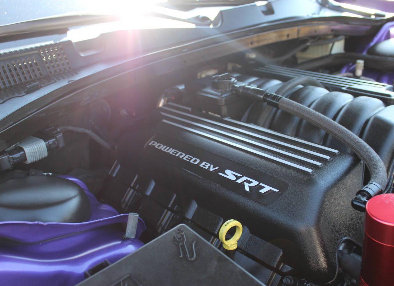 2019 Purple Dodge Charger R/T 392 (2C3CDXGJ2KH) with an HEMI 6.4L V8 485hp 475ft. lbs. 6.4L V8 engine, Automatic 8-Speed transmission, located at 4301 NW 39th , Oklahoma City, OK, 73112, (405) 949-5600, 35.512135, -97.598671 - SPEND SMART --- BUY FROM SUPER SPORTS. ALL PRICES, DOWN PAYMENTS, PAYMENTS, AND FINANCE TERMS ARE NEGOTIABLE AT THE TIME OF APPROVAL. WE WILL WORK WITH YOU TO FIT YOUR BUDGET. WE WILL EVEN LOWER AND ADJUST THE NUMBERS TO HELP MAKE THE VEHICLE MORE AFFORDABLE FOR YOU. Our financing progra- Photo#8