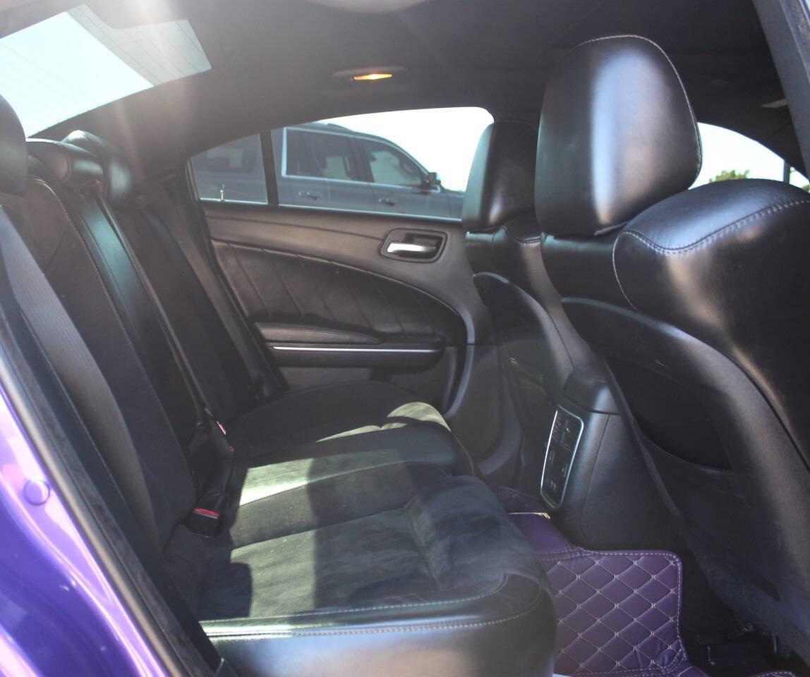 2019 Purple Dodge Charger R/T 392 (2C3CDXGJ2KH) with an HEMI 6.4L V8 485hp 475ft. lbs. 6.4L V8 engine, Automatic 8-Speed transmission, located at 4301 NW 39th , Oklahoma City, OK, 73112, (405) 949-5600, 35.512135, -97.598671 - SPEND SMART --- BUY FROM SUPER SPORTS. ALL PRICES, DOWN PAYMENTS, PAYMENTS, AND FINANCE TERMS ARE NEGOTIABLE AT THE TIME OF APPROVAL. WE WILL WORK WITH YOU TO FIT YOUR BUDGET. WE WILL EVEN LOWER AND ADJUST THE NUMBERS TO HELP MAKE THE VEHICLE MORE AFFORDABLE FOR YOU. Our financing progra- Photo#13