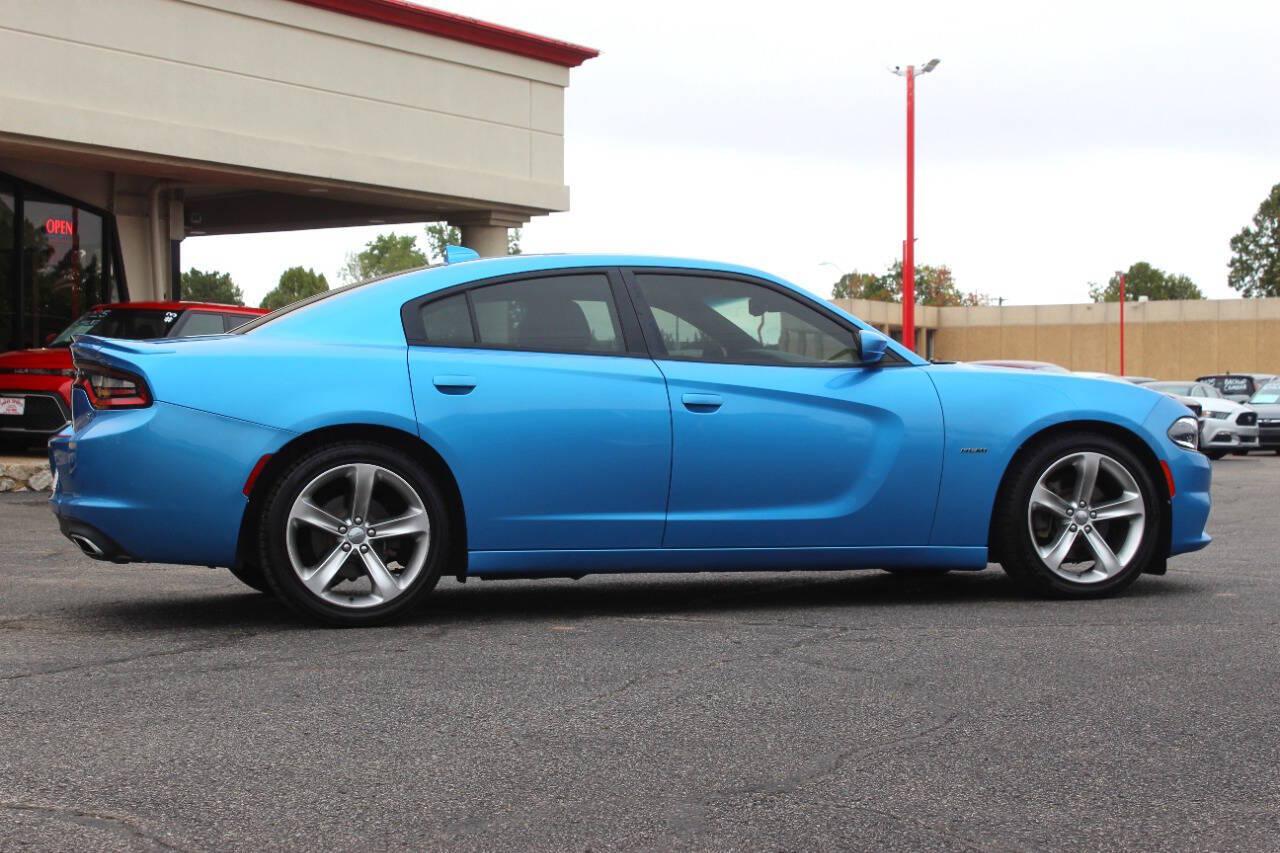 2016 Blue Dodge Charger R/T (2C3CDXCT7GH) with an HEMI 5.7L V8 370hp 395ft. lbs. 5.7L V8 engine, Automatic 8-Speed transmission, located at 4301 NW 39th , Oklahoma City, OK, 73112, (405) 949-5600, 35.512135, -97.598671 - SPEND SMART --- BUY FROM SUPER SPORTS. ALL PRICES, DOWN PAYMENTS, PAYMENTS, AND FINANCE TERMS ARE NEGOTIABLE AT THE TIME OF APPROVAL. WE WILL WORK WITH YOU TO FIT YOUR BUDGET. WE WILL EVEN LOWER AND ADJUST THE NUMBERS TO HELP MAKE THE VEHICLE MORE AFFORDABLE FOR YOU. Our financing progra- Photo#2