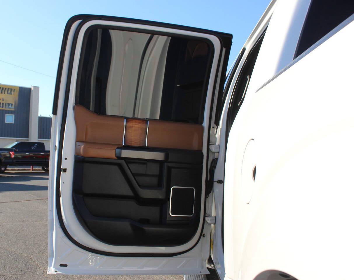2016 White Ford F-150 XLT SuperCrew 6.5-ft. Bed 4WD (1FTEW1EG3GF) with an EcoBoost 3.5L Twin Turbo V6 365hp 420ft. lbs. 3.5L V6 engine, Automatic 6-Speed transmission, located at 4301 NW 39th , Oklahoma City, OK, 73112, (405) 949-5600, 35.512135, -97.598671 - SPEND SMART --- BUY FROM SUPER SPORTS. ALL PRICES, DOWN PAYMENTS, PAYMENTS, AND FINANCE TERMS ARE NEGOTIABLE AT THE TIME OF APPROVAL. WE WILL WORK WITH YOU TO FIT YOUR BUDGET. WE WILL EVEN LOWER AND ADJUST THE NUMBERS TO HELP MAKE THE VEHICLE MORE AFFORDABLE FOR YOU. Our financing progra- Photo#12