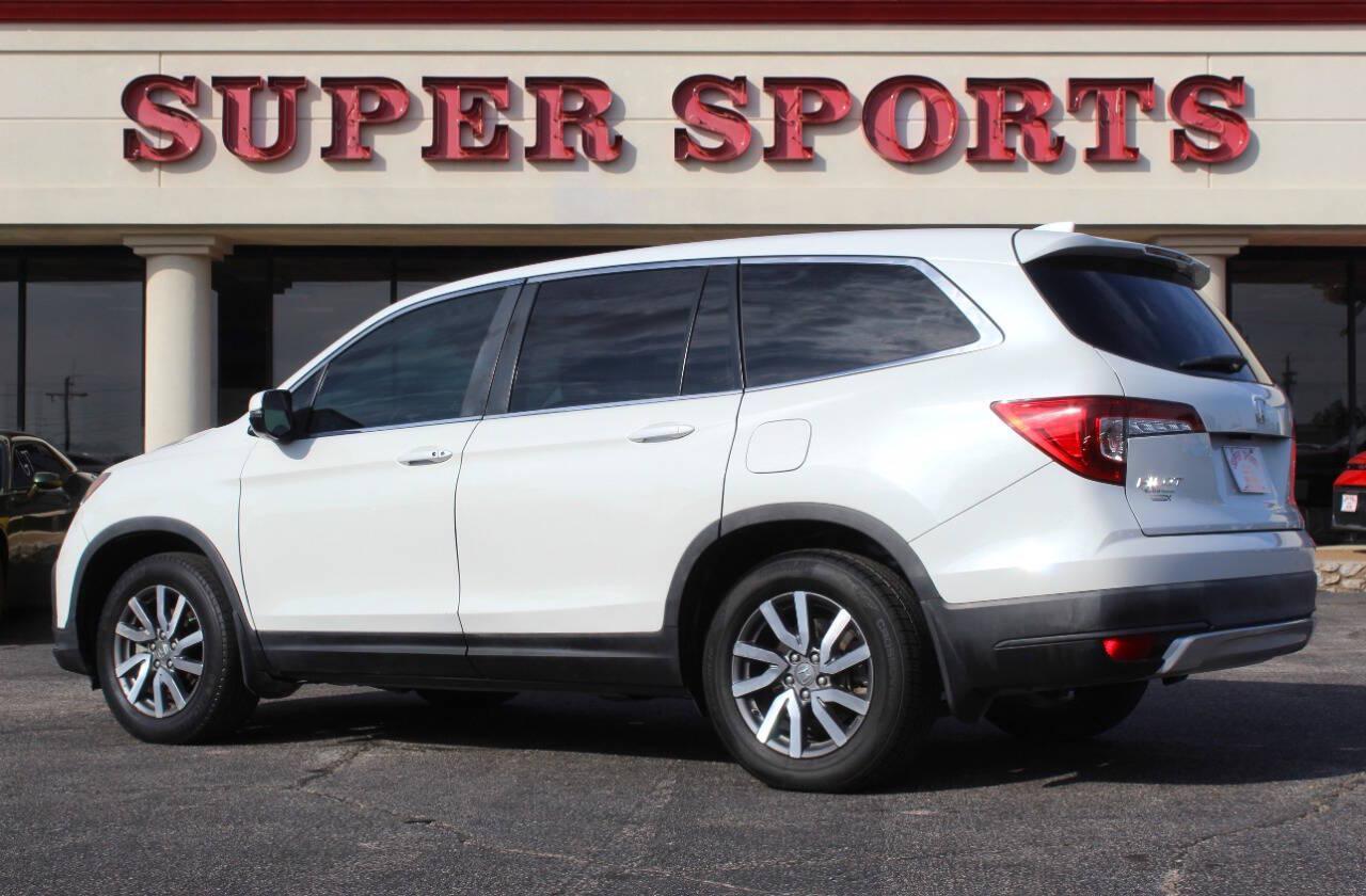 2021 White Honda Pilot EXL 2WD (5FNYF5H55MB) with an 3.5L V6 280hp 262ft. lbs. 3.5L V6 engine, Automatic 9-Speed transmission, located at 4301 NW 39th , Oklahoma City, OK, 73112, (405) 949-5600, 35.512135, -97.598671 - Hablamos espanol. SPEND SMART --- BUY FROM SUPER SPORTS. ALL PRICES, DOWN PAYMENTS, PAYMENTS, AND FINANCE TERMS ARE NEGOTIABLE AT THE TIME OF APPROVAL. WE WILL WORK WITH YOU TO FIT YOUR BUDGET. WE WILL EVEN LOWER AND ADJUST THE NUMBERS TO HELP MAKE THE VEHICLE MORE AFFORDABLE FOR YOU.- Photo#4